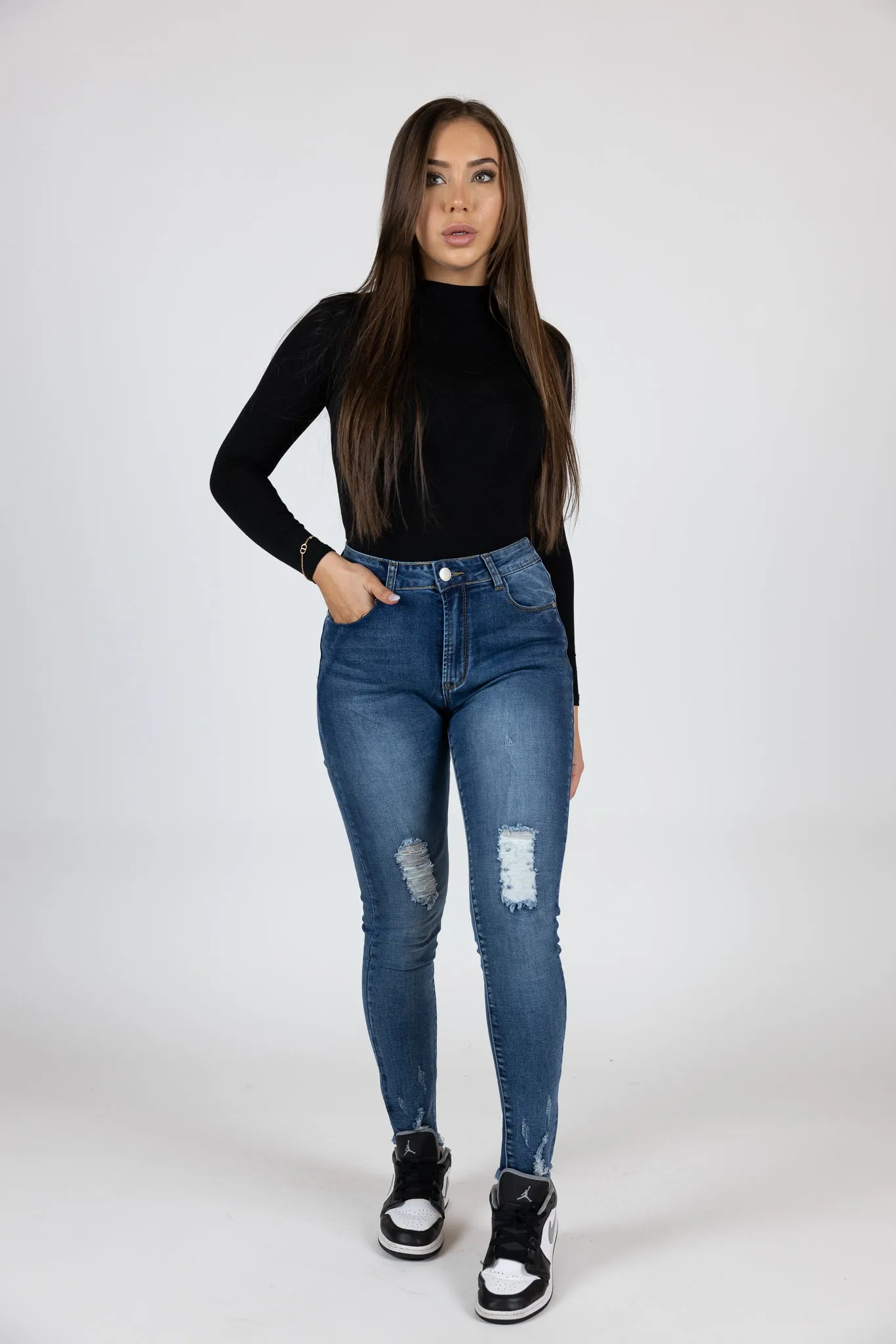 Distress Frayed Hem Jeans