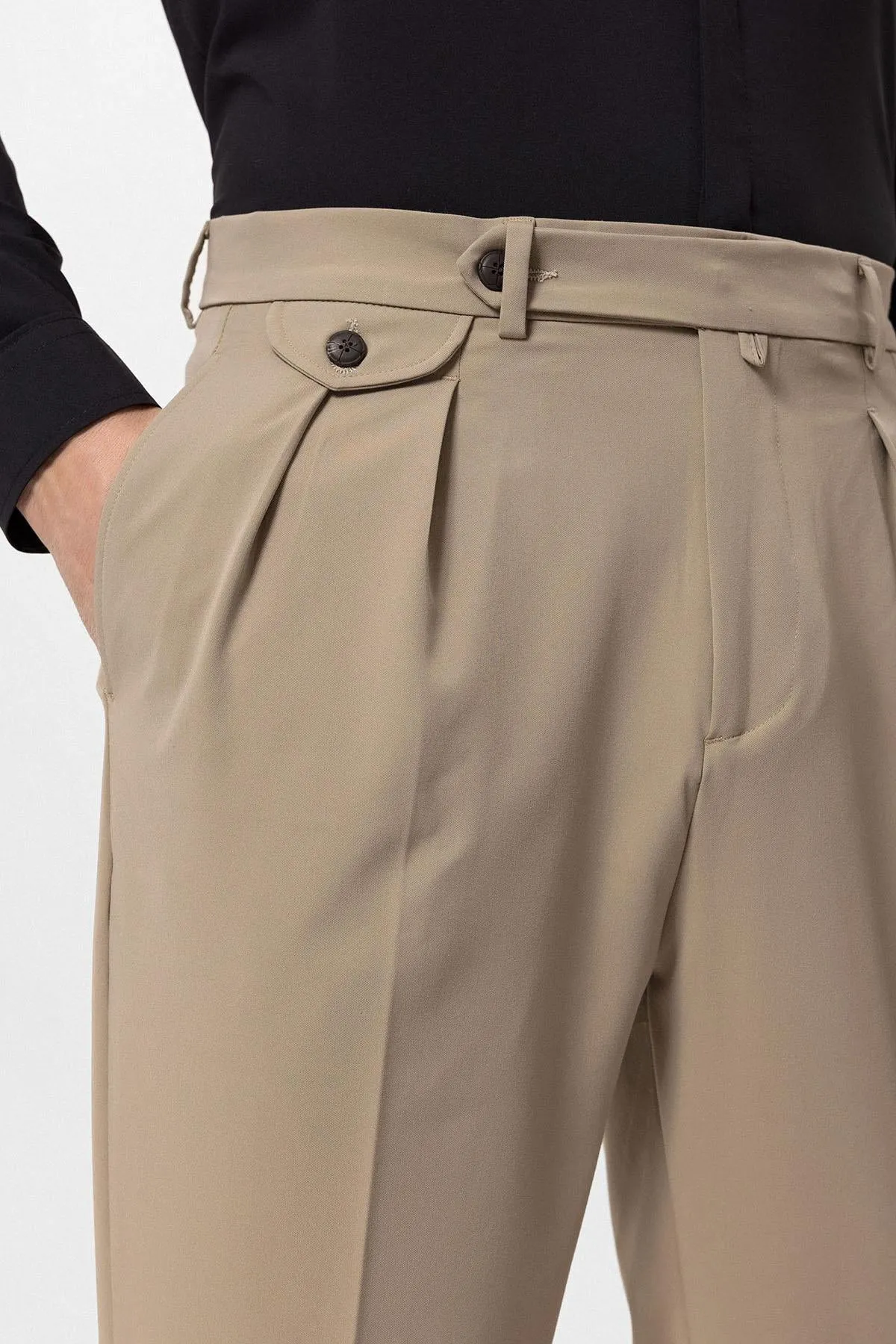 Men's Beige Pleated High-Waisted  Pants - Wessi